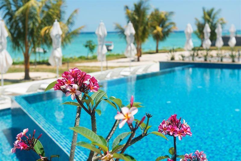 Cap Ouest By Horizon Holidays Flic-en-Flacq Extérieur photo